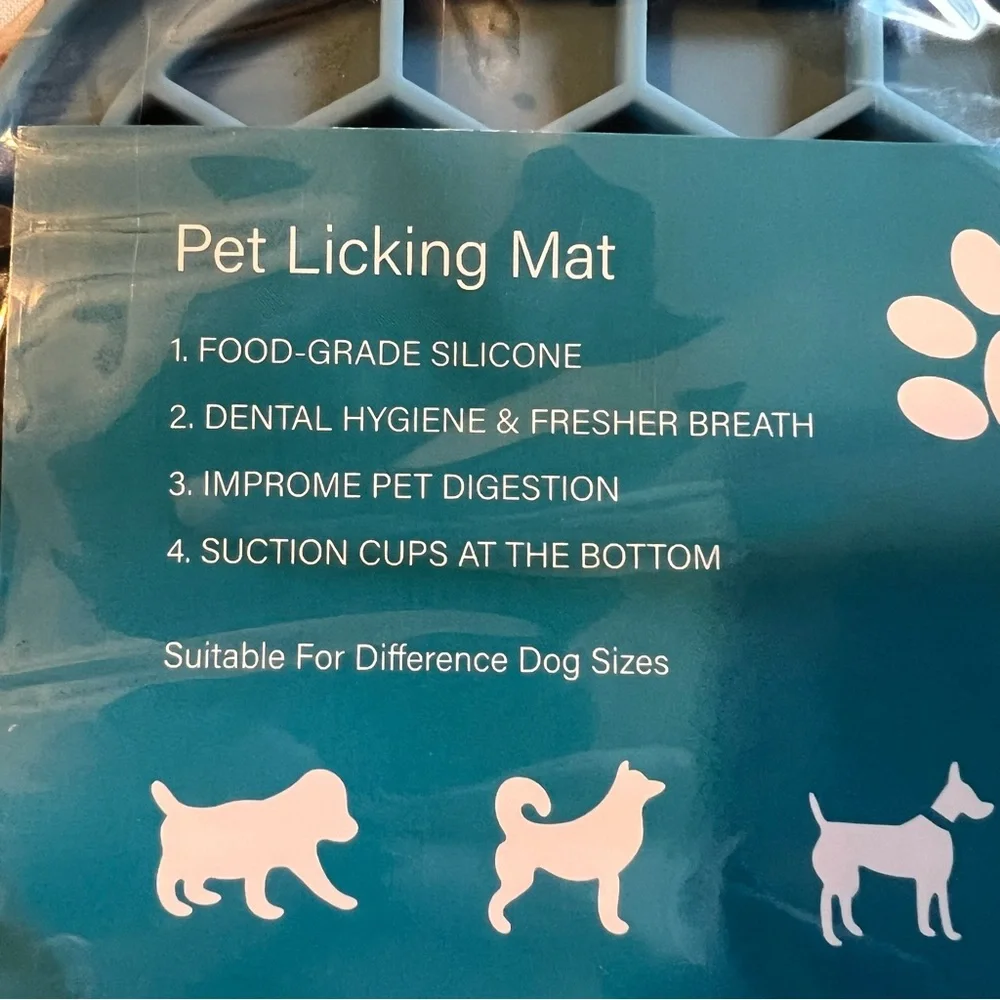 Pet Dog Cat Slow Feeder Bowl Lick Mat with Spatula Treat Ball Set New